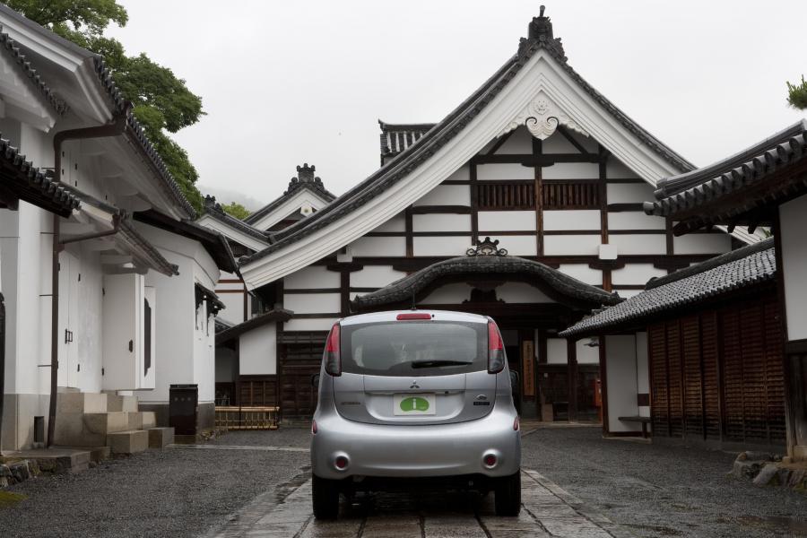  Mitsubishi i-MiEV 2012 года  (US) (фото 211 из 234)